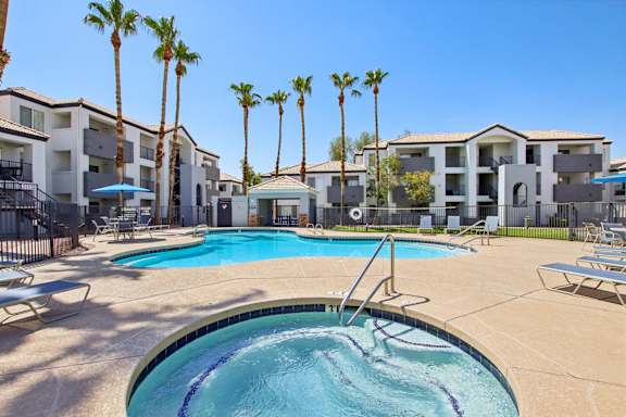 Round pool at The Village at Sun Valley Apartments, Arizona