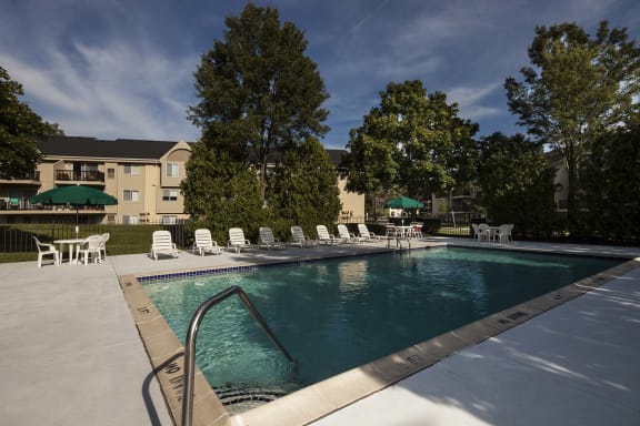 Glimmering Pool at Adams Creek, Auburn Hills, MI, 48326