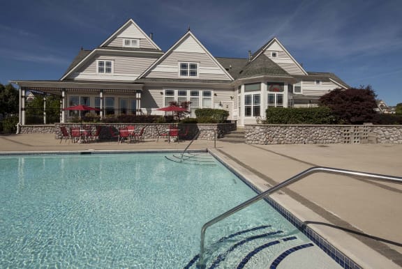 Swimming Pool With Relaxing Sundecks at Turnbury Park, Canton, MI