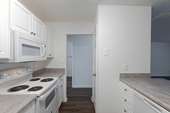 Versatile modern kitchen with appliance layout at Sanctuary Apartments and Townhomes, Augusta, 30909