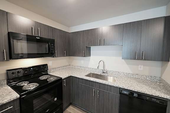 Granite Countertop at Hamilton Park, Greenwood, SC 29649