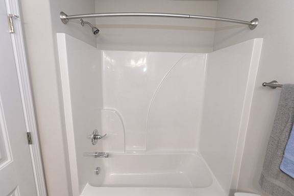 Large Soaking Tub In Bathroom at Helena Springs, Augusta Georgia