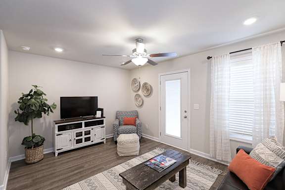 Classic Living Room With TV at Helena Springs, Augusta, GA 30909