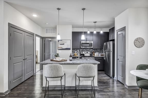 One-Bedroom Apt 12¦Axis Hamilton Luxury Apartments