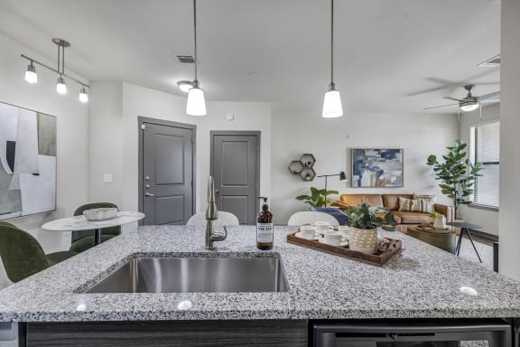 One-Bedroom Apt 5¦Axis Hamilton Luxury Apartments