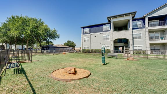 Leash Free Dog Park at Highland Luxury Living Apartments in Lewisville, TX