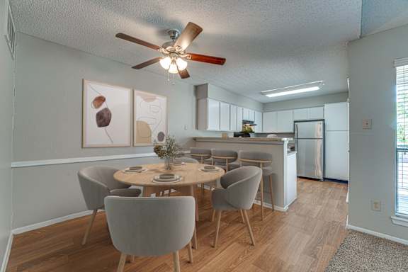 Dining Room at Bardin Oaks Apartments, Arlington, TX