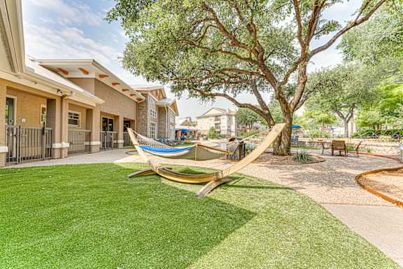 Hammock and Landscaped Grounds at The Brazos Apartments, Dallas, Texas
