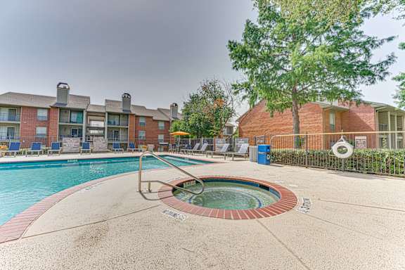 Swimming Pool with Hot Tub at Copper Hill Apartments, Texas, 76021