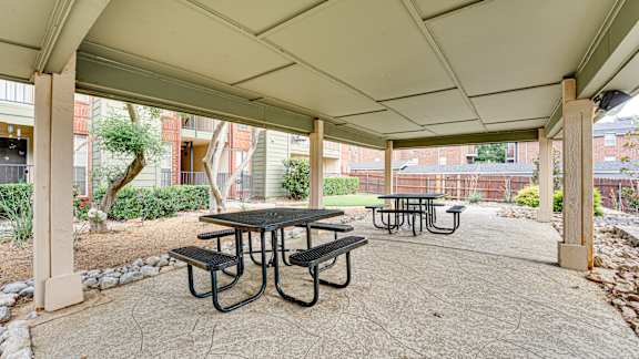 Covered patio at Hunters Hill Apartments, Texas