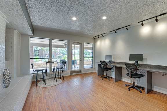Co-working Space at Indian Creek Apartments, Carrollton, Texas