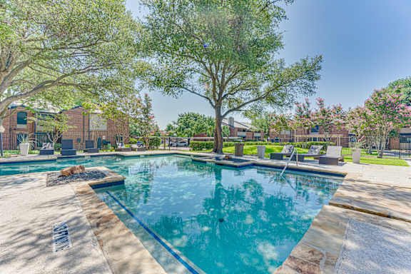 Outdoor Swimming Pool at Indian Creek Apartments, Carrollton, 75007
