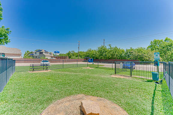 Pet Park at Indian Creek Apartments, Carrollton, TX
