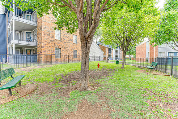 Grassy Area at The Manhattan Apartments, Dallas, TX