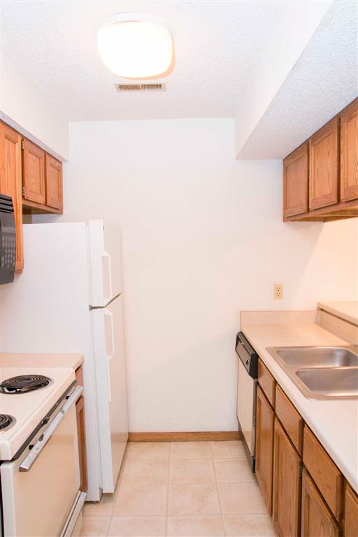 kitchen and appliances at Capitol View Apartments in Lincoln Nebraska