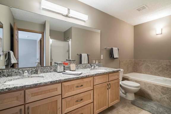 Master bath with soaking tub at Southwind Villas in southwest Omaha in La Vista, NE, 68128