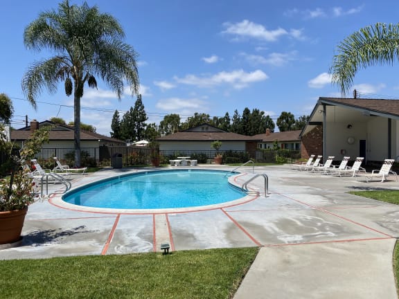 Orangewood Garden Apartment Homes in Anaheim