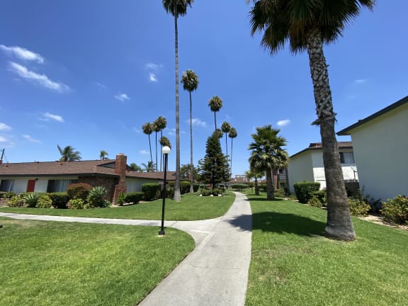 Orangewood Garden Apartment Homes in Anaheim