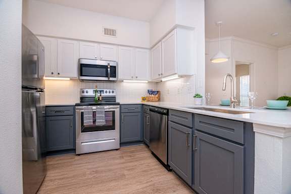 Cozy Kitchen Space at Whitney at the Heights, Houston, TX