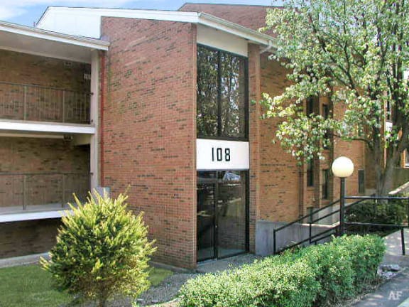 1 Bedroom 1 Bathroom Floor Plan at East Pointe Apartments, Cincinnati, OH, 45245