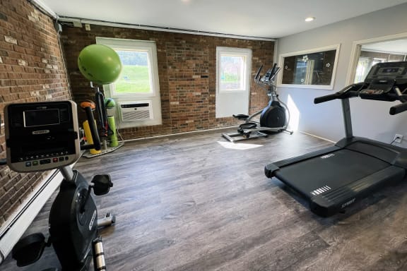 Fitness Center at Crown Pointe Apartments, Covington, Kentucky