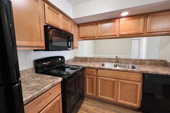 Semi Renovated at Deercross Apartments, Cincinnati, 45236