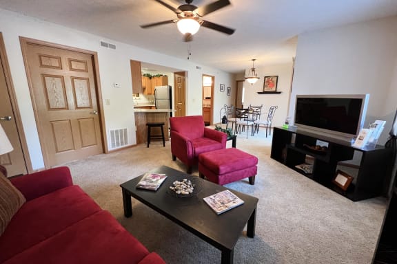Classic Living Room With TV at Walton Ridge Apartments, Walton, Kentucky