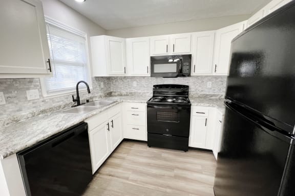 Well Equipped Kitchen at Hartland Place, Kentucky, 40517