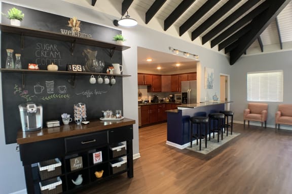 Coffee Bar Lounge at Fox Run Apartments, Ohio, 45236