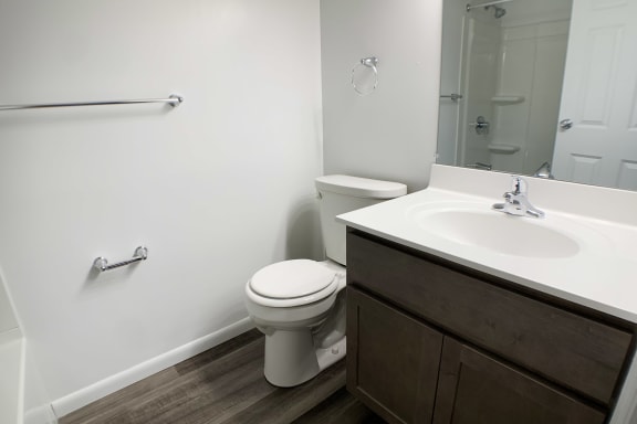 Steeplechase Renovated Bath  at Steeplechase Apartments, Ohio, 45140