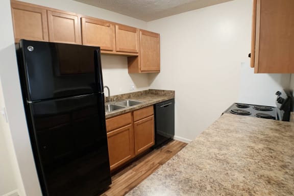 Granite Countertop at Wyndemere Apartments, Franklin, Ohio