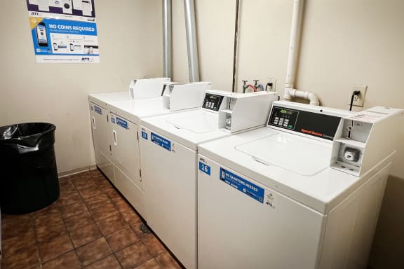 Laundry room with washer and dryer at Quail Meadow Apartments, Ohio