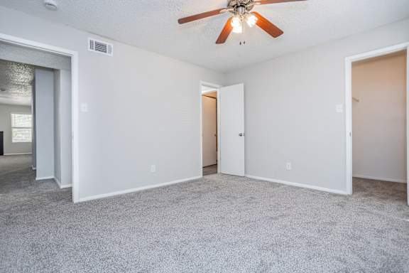 Oak Tree Village 2122 Bedroom