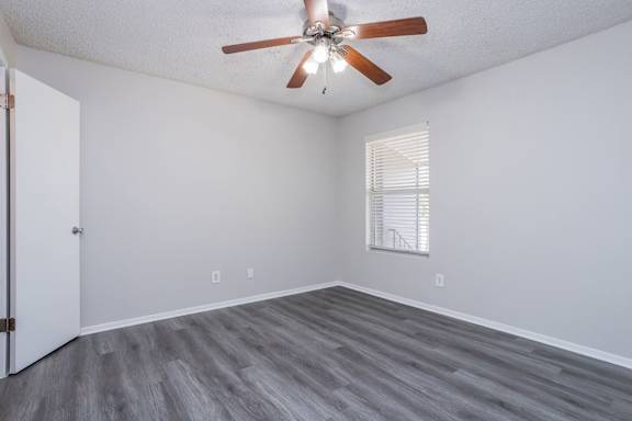 Oak Tree Village 2322 Bedroom