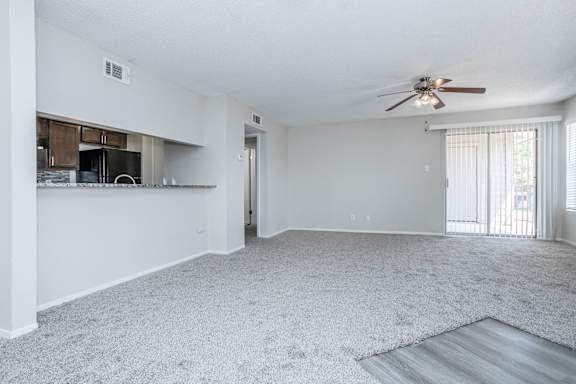 Oak Tree Village 624 Living Room
