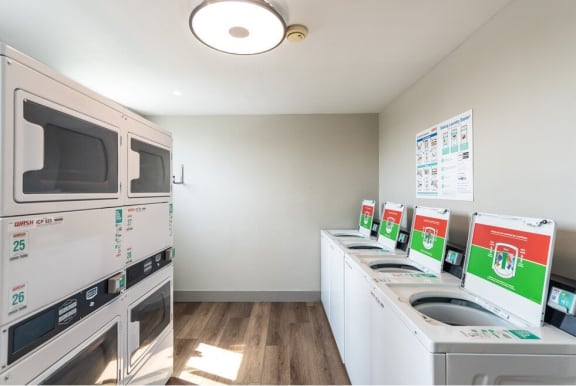 Apartment for rent in Palms Culver City with laundry