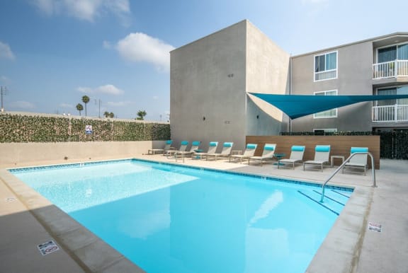 Apartment for rent in Palms Culver City with pool and outdoor lounge