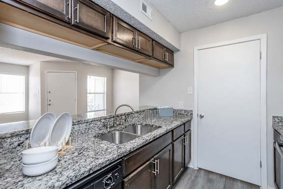 Oak Tree Village 624 Kitchen Countertop