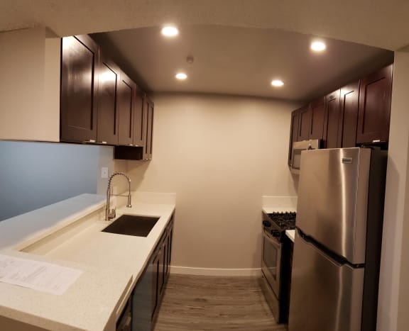 Full Kitchen