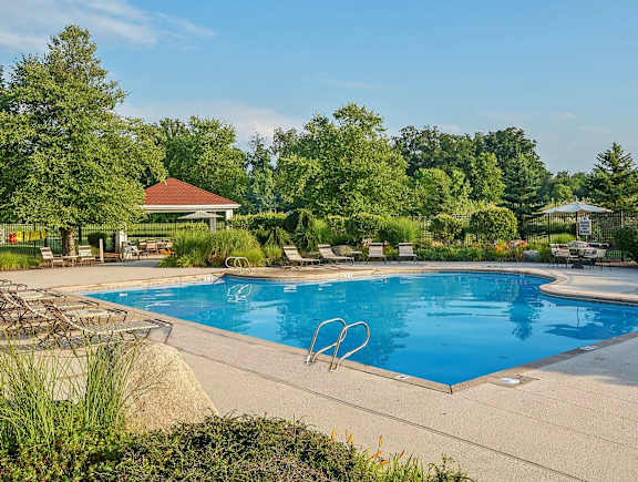 Large Swimming Pool at The Marlowe, Fort Wayne