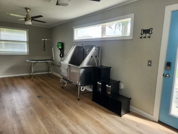 Pet Spa & Pet Wash at The Fountains at Deerwood, Jacksonville, FL, 32256