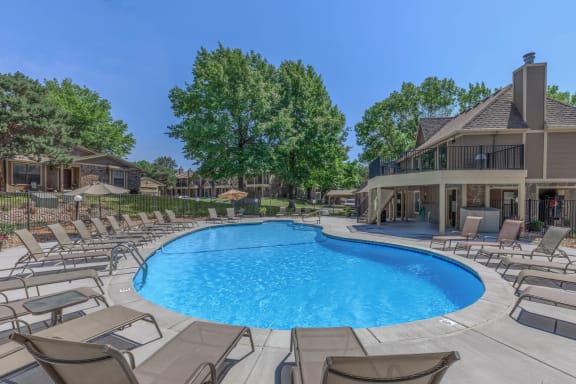 Extensive Resort Inspired Pool Deck at Waterford Place Apartments & Townhomes, Overland Park