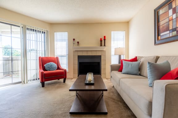 Living 1 at Coventry Oaks Apartments, Overland Park, KS, 66214
