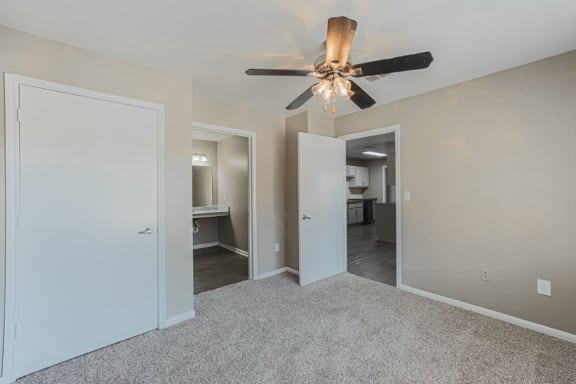 spacious bedroom in west houston luxury apartments