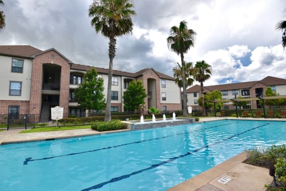 shadow creek apartments with pool