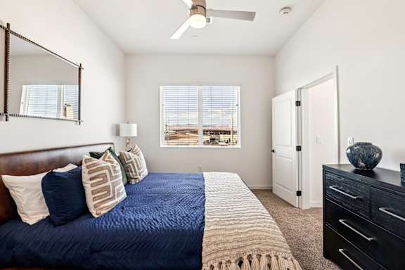Large Bedroom at Lura Vegas Apartments, Las Vegas, NV