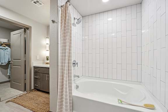Bathroom with Bathtub at The Rey Downtown Apartments, Phoenix, 85003