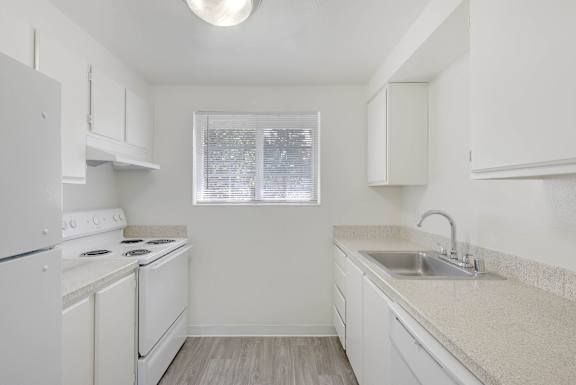 Kitchen Space at Maple Crossing Apartments, Maple Valley
