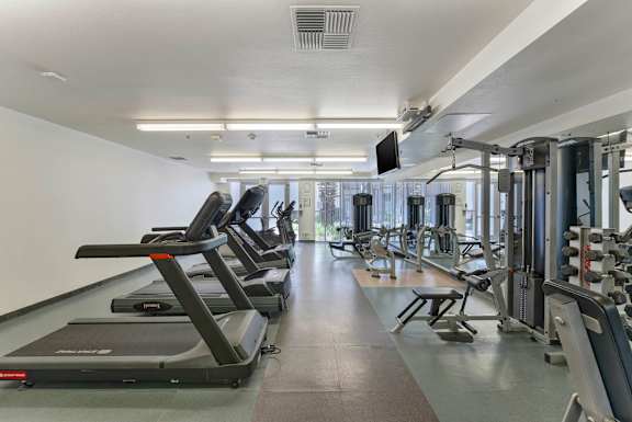 Fitness Room at Crescent Cove Apartments, California, 94518