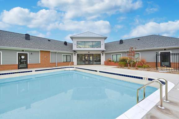 Outdoor Swimming Pool at Acclaim at Alexandria, Alexandria